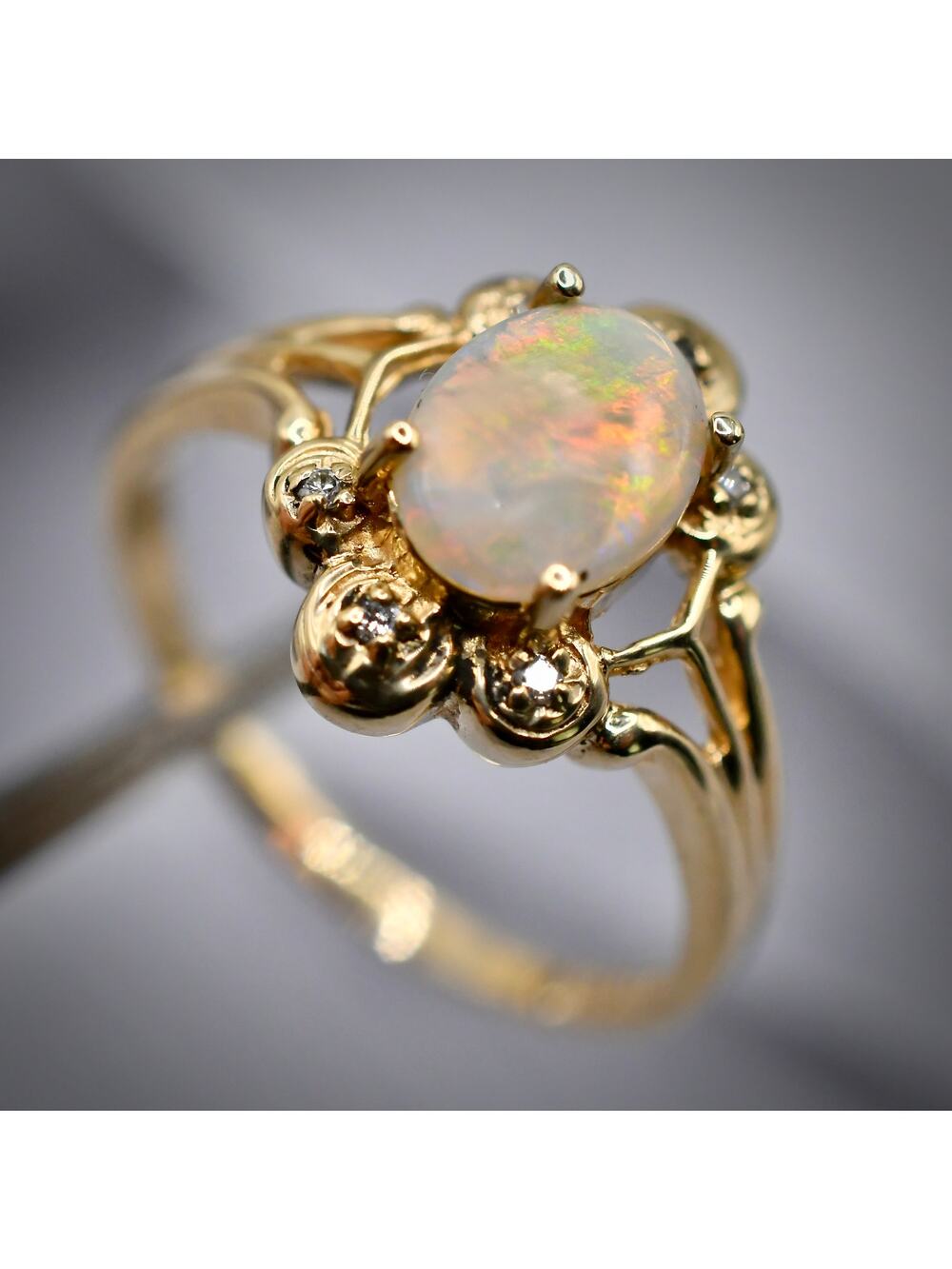 14k Gold Opal Diamond Ring Vintage Cluster Floral Halo Size 7.5 Estate 3.14g